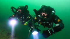 ˮ�·���������CCR�ܱ�ѭ������ϵͳ��̽��