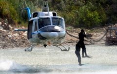 �����Ľ�ѵ����ʧ��ǱˮԱ